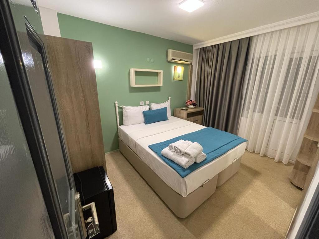Colophon Beach Otel Gumuldur Esterno foto